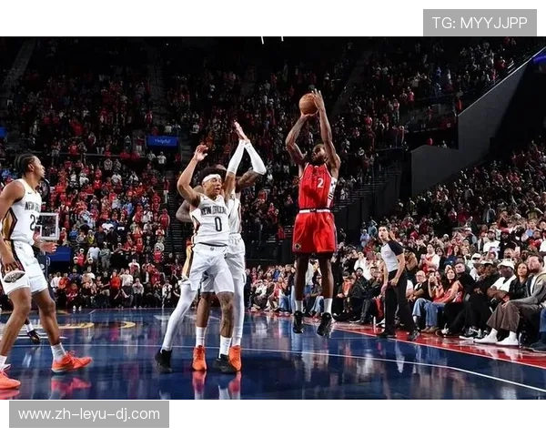 伦纳德弧顶急停命中，快船在关键时刻稳住心态